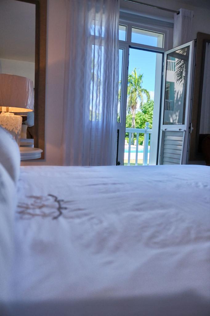 Family 3 Bedrooms Condo With Pool View - Image 5