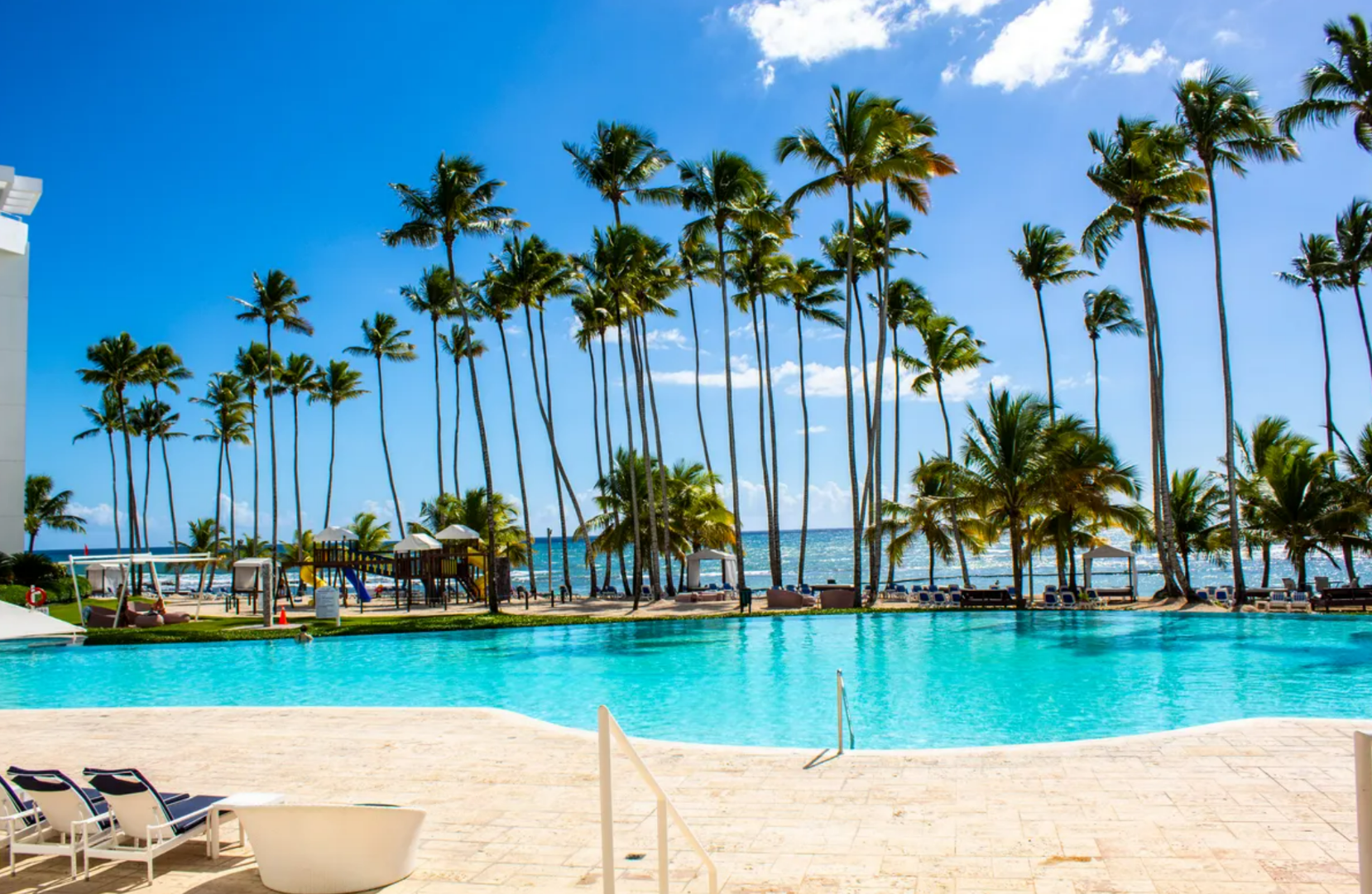 Beachfront 3 Bedroom Apartment For Sale In Exclusive Marbella - Image 4