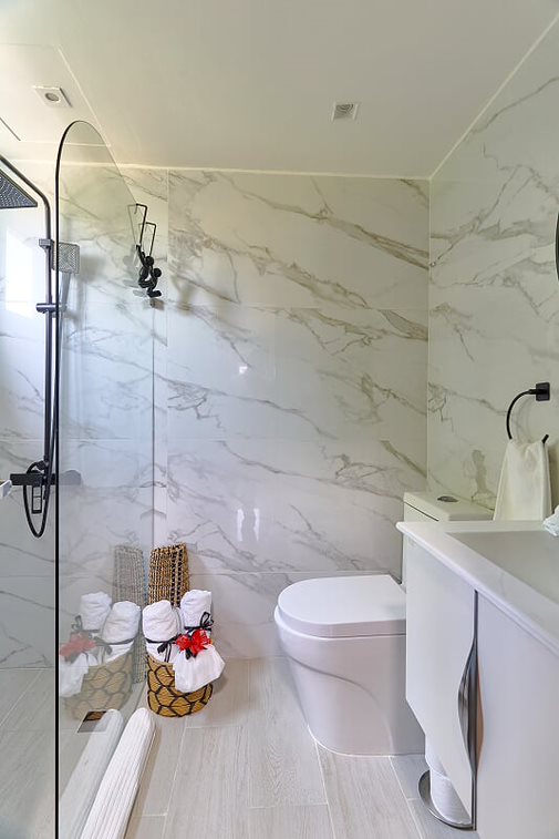 Great Investment Opportunity One Bedroom Fully Furnished - Image 2