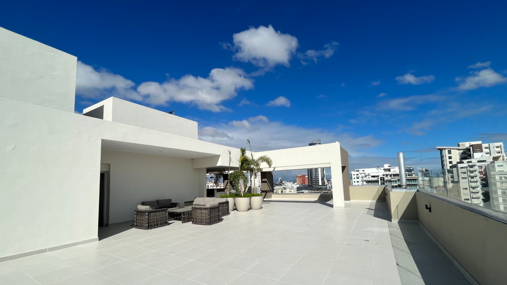 2-br Apartment For Rent In Naco Santo Domingo - Image 2