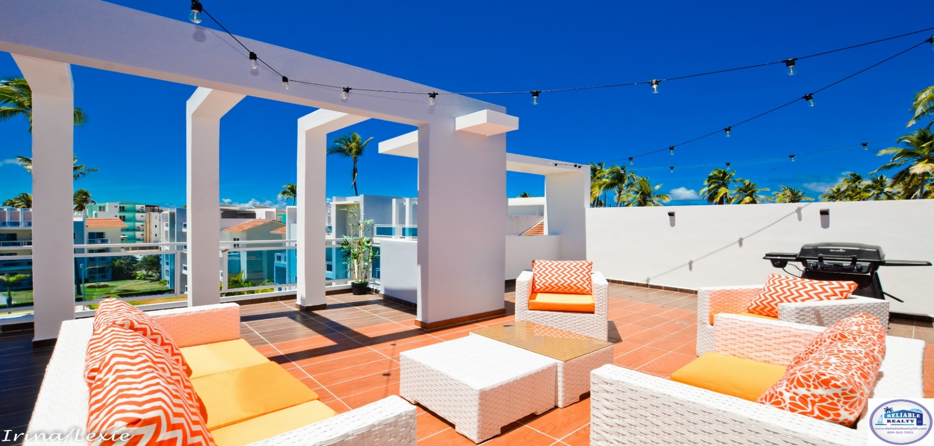 Sol Tropical 2 Bedroom Penthouse With Private Rooftop Walk To The - Image 2