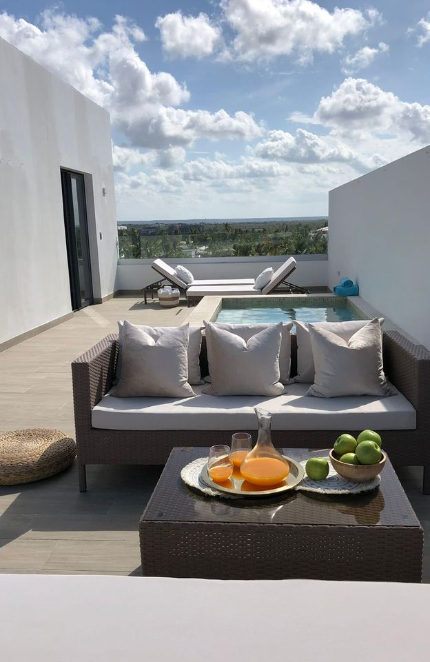 Luxurious 2 Bedroom Penthouse With Picuzzi - Image 2