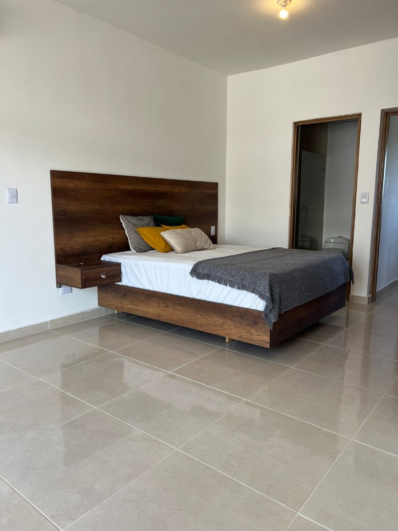 Fully Furnished Two-bedroom Condo With Exclusive Beach Access - Image 2