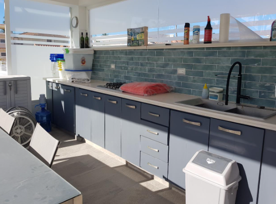 Beautiful 2 Bedroom Penthouse 4 Minute Walk To White Sand Beach - Image 3