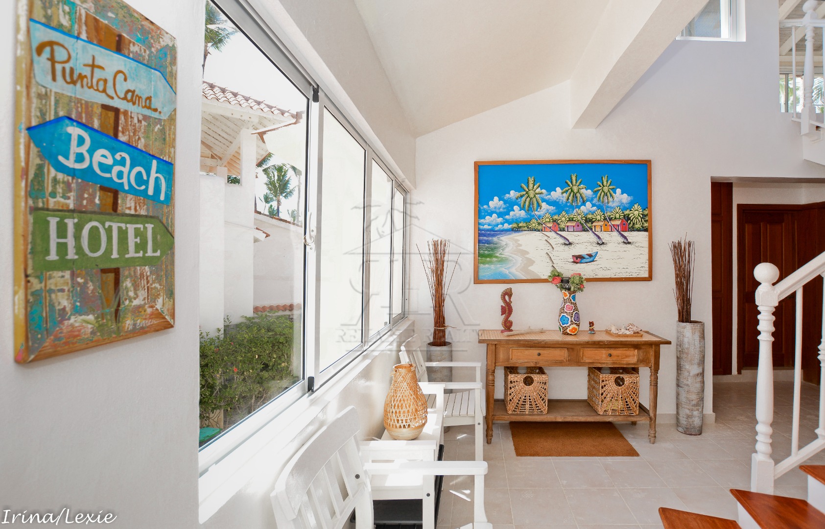 Los Corales Village Area - Ocean View Bi-level - Image 3