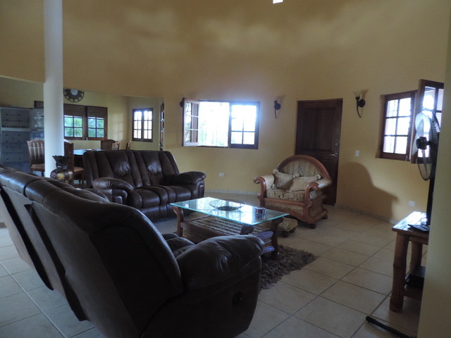 Villa 22 - 3 Bed 2 Bath Villa With Independent Studio - Image 4