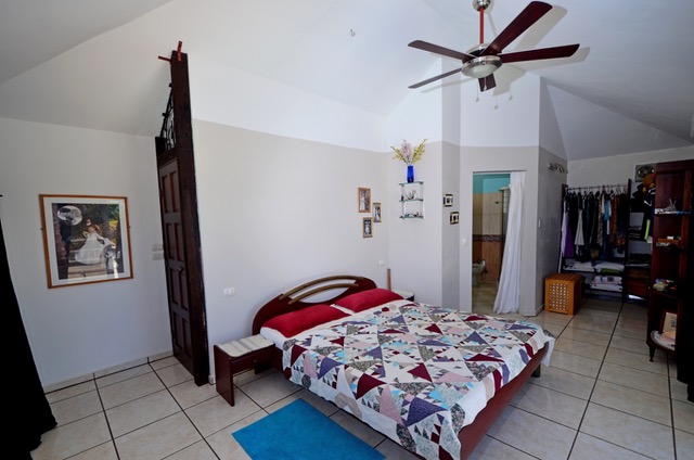 Villa With Marvelous Ocean View - Image 4