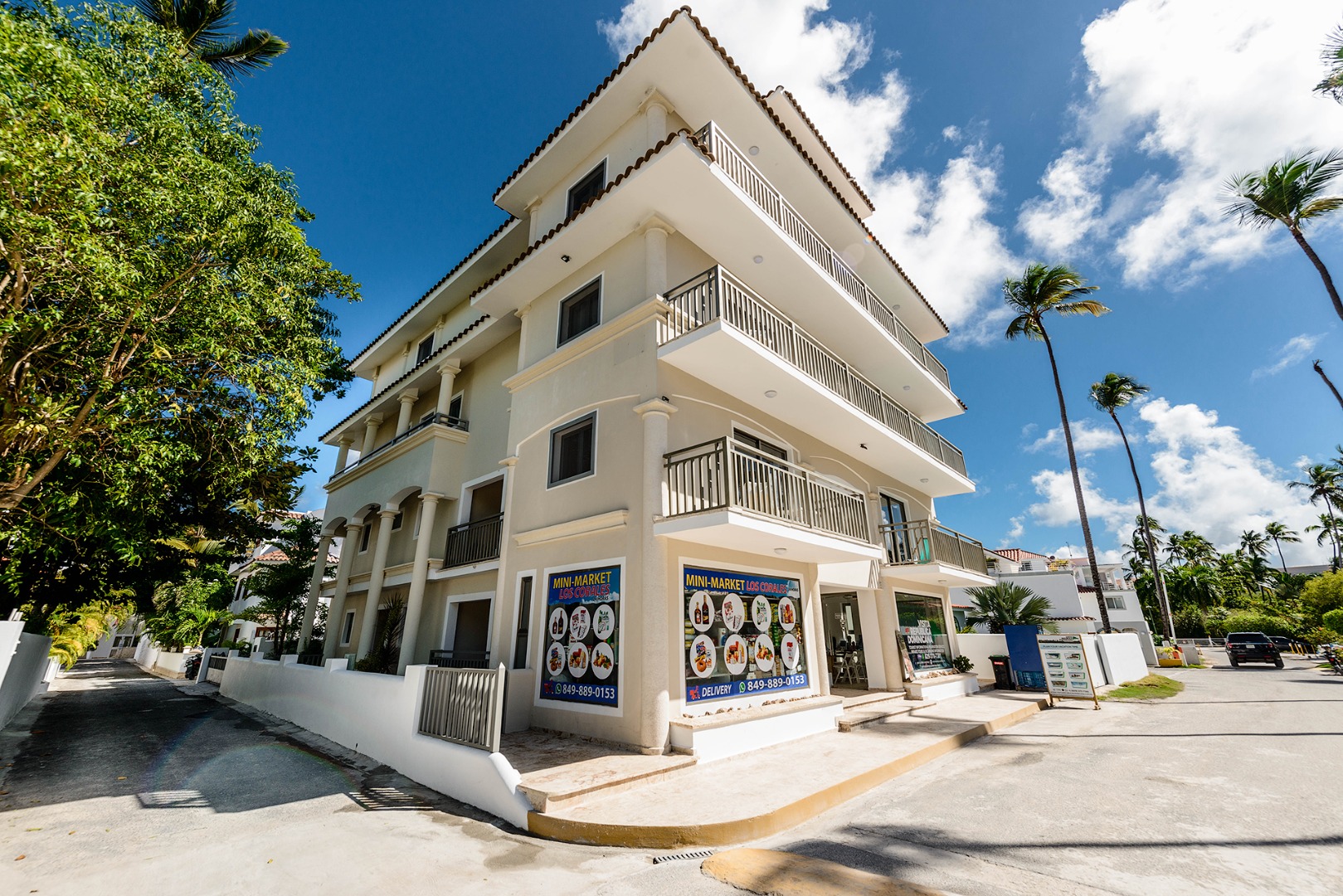Apart-hotel On The Beach In Los Corales Bavaro - Image 1