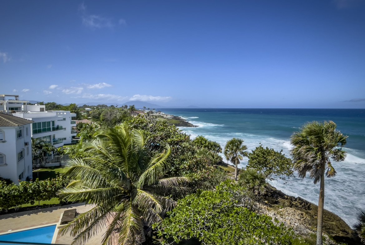 For Sale! Spectacular 3 Bedroom Oceanfront Condo In Sosua  - Image 4