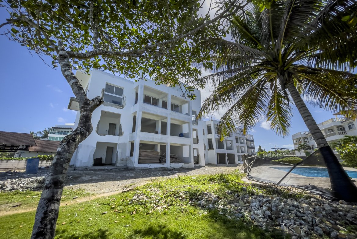 For Sale! Spectacular 3 Bedroom Oceanfront Condo In Sosua  - Image 5