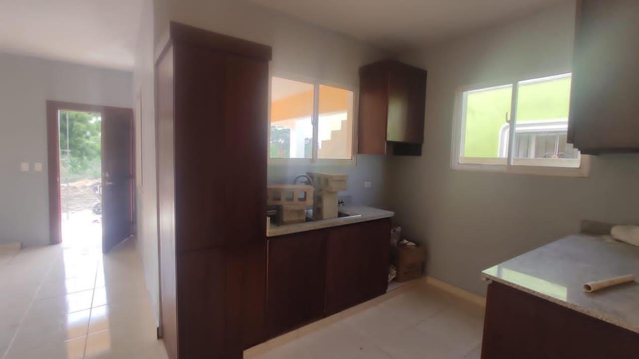 5609 CASA EN RES. LOS ROBLES, PTO. PTA. - Image 4