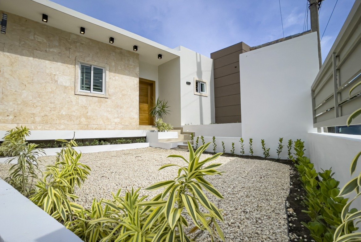Modern 2 Bedroom Villa For Sale In Sosua Hills - Image 2