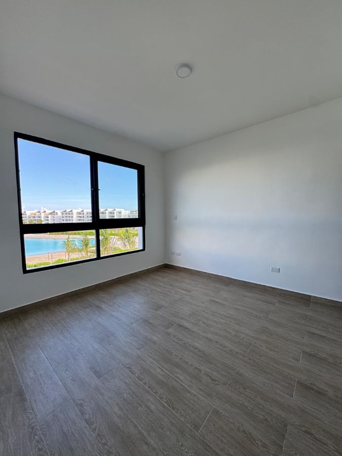 Brand-New 2-Bedroom Apartment with Stunning Crystal Lagoon Views - Image 2