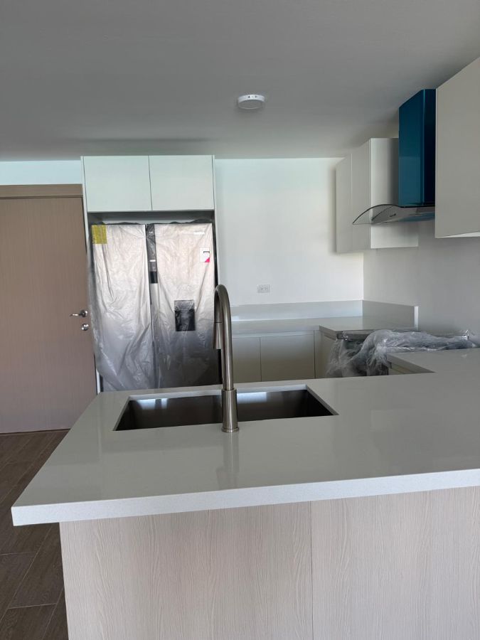 Brand-New 2-Bedroom Apartment with Stunning Crystal Lagoon Views - Image 3