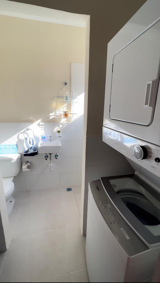 Fully Furnished 2-Bedroom Villa Minutes from Dowtown - Image 5