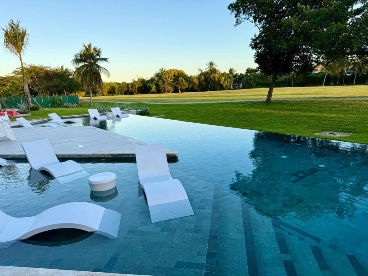 Fully Furnished Golf View Two-Level Penthouse with Owner Benefits at Meliá Resorts - Image 1