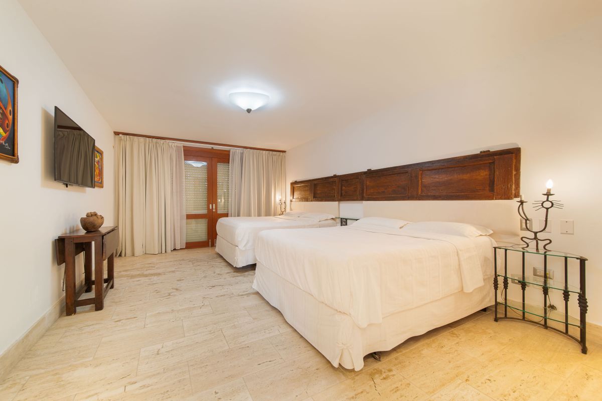 Iconic 8-Bedroom Architectural Estate with Ocean & Golf Views in Cap Cana - Image 4