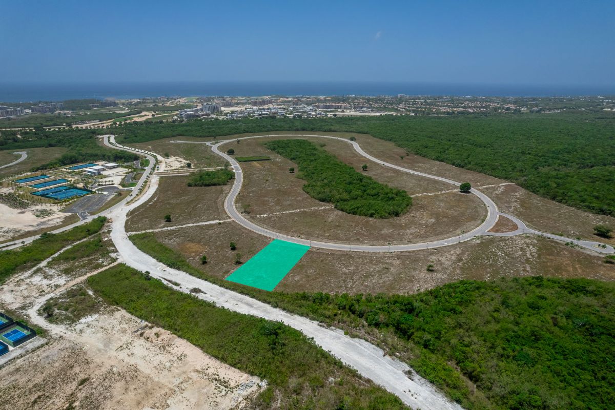 Prime Homesite in Racquet Village, Cap Cana Steps from Tennis & Padel - Image 2