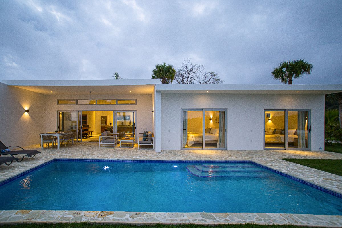 Luxury, peace and simplicity define this cozy nest - Image 5