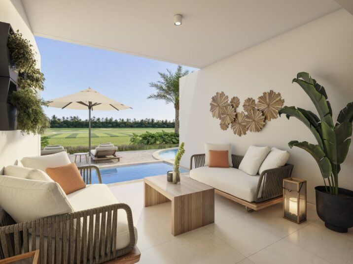 Spacious 3 Bedroom Condo with Private Rooftop and Stunning Golf Views - Image 1
